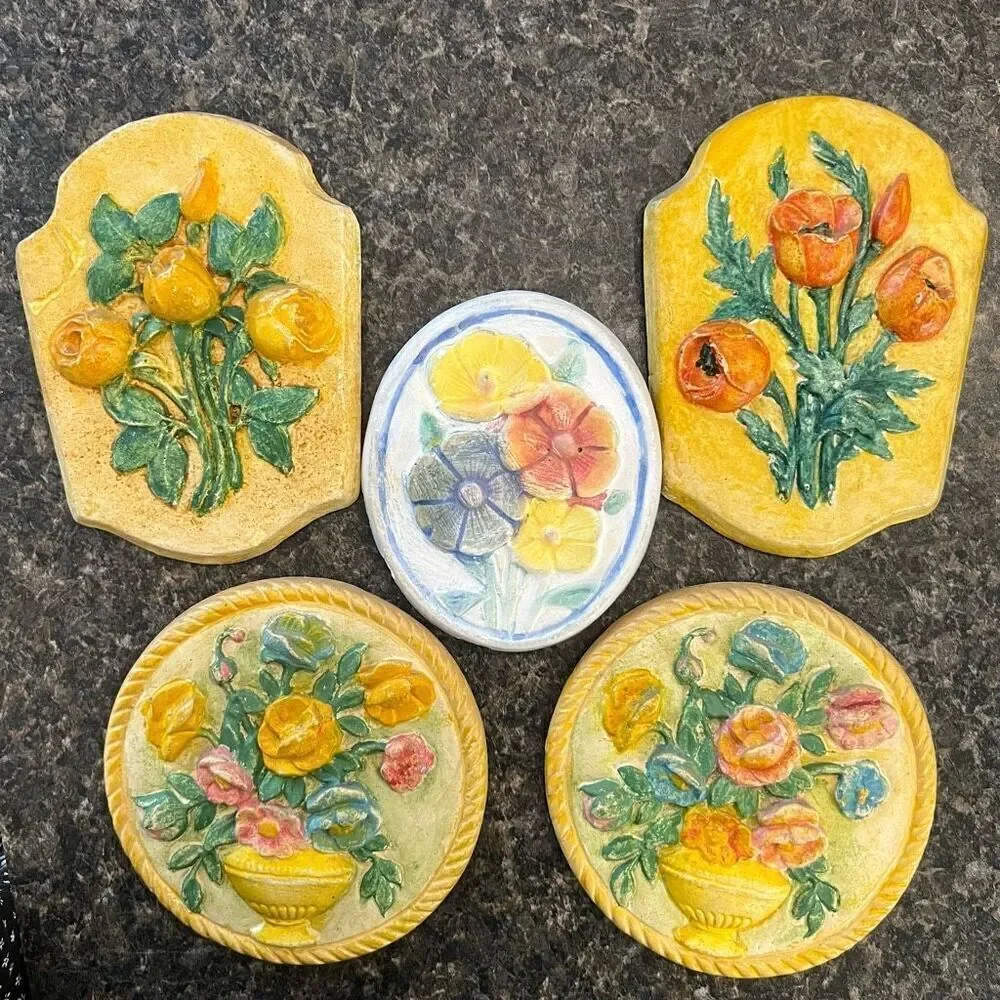 Vintage 50’s Ceramic Chalkware Floral Kitschy Wall Decorations Set